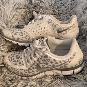 Nike Leopard Print Running Shoe